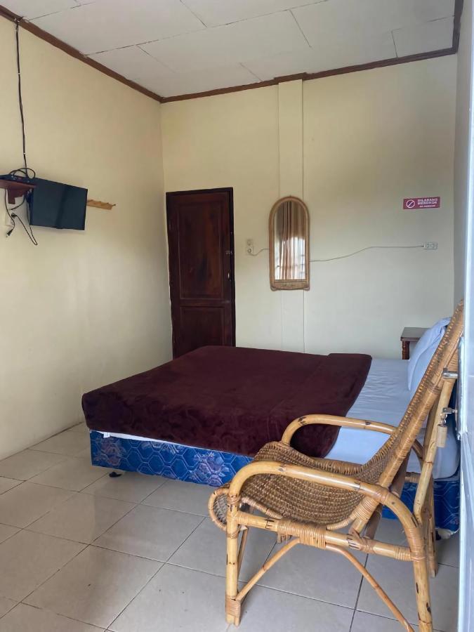 Ron'S Guest House Berastagi Backpacker Rooms Экстерьер фото