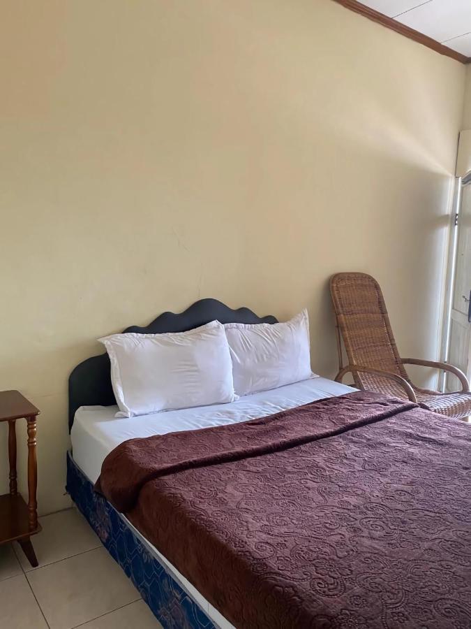 Ron'S Guest House Berastagi Backpacker Rooms Экстерьер фото